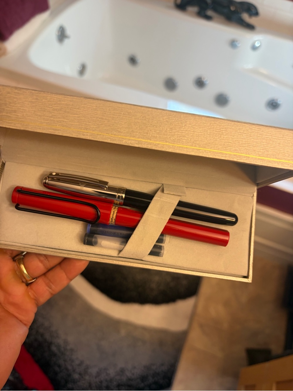 Red and Black Fountain Pen Gift Set with Converter Sheaffer prelude